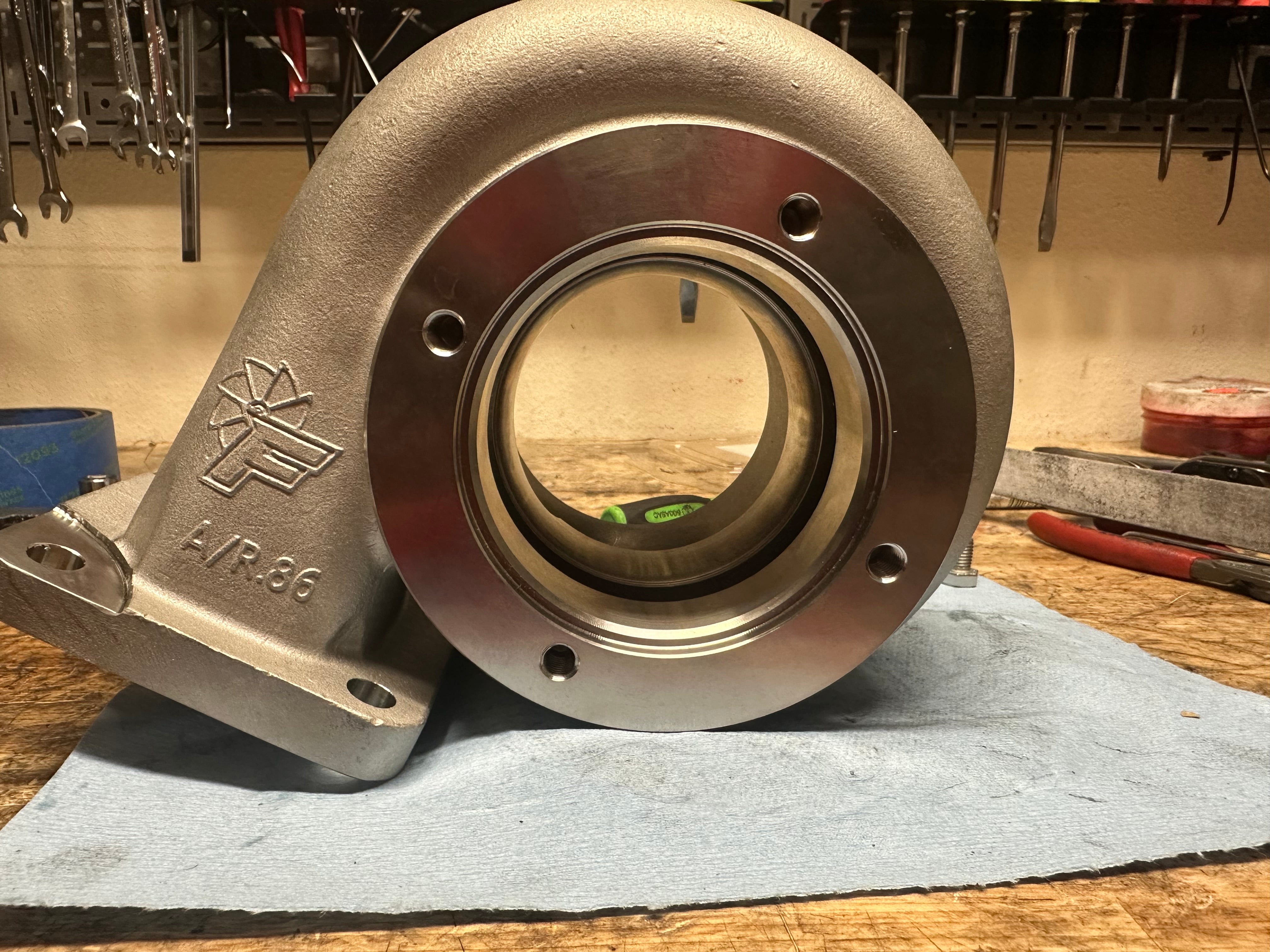 .86 t4 S300 exhaust housing
